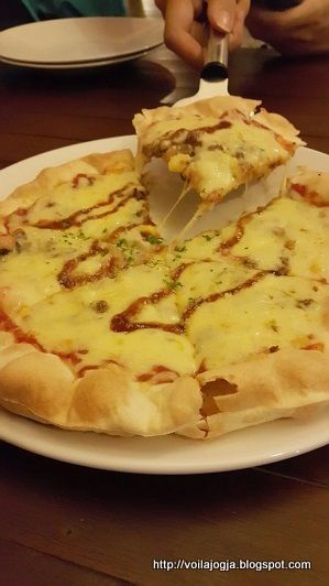La Pizza Napoli Yogyakarta Godfather La Pizza Napoli Yogyakarta Godfather