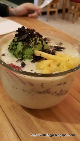 Minke Dessert Bar Yogyakarta Evergreen Patbingsu