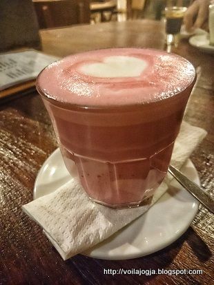 no 27 coffee yogyakarta photo redvelvet_zps49uggh1q.jpg