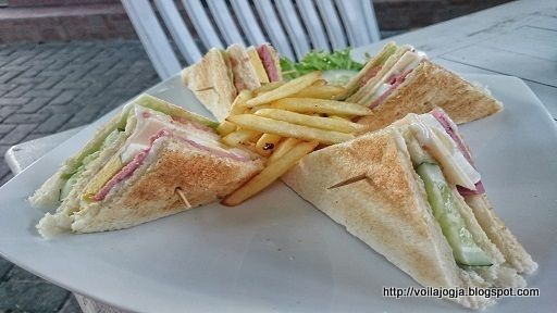 ACP Fruit & Coffee Yogyakarta sandwich