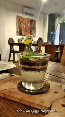 Ledre Cafe Yogyakarta Chocolate Soil