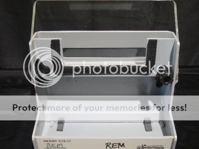 Life Technologies Gibco BRL V15.17 Verticle Gel Electrophoresis  